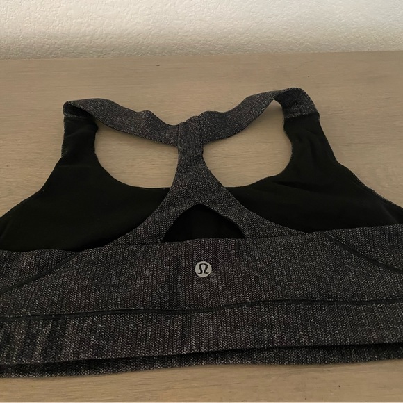 Lululemon - Picture 2 of 2